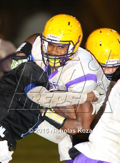 Thumbnail 3 in Lynwood vs. Jordan photogallery.