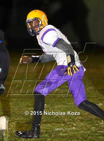 Thumbnail 3 in Lynwood vs. Jordan photogallery.