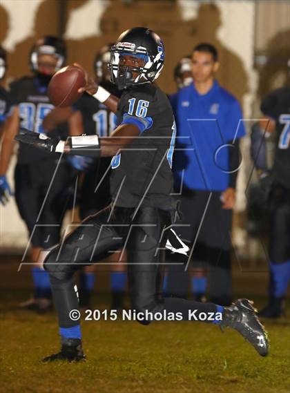 Thumbnail 3 in Lynwood vs. Jordan photogallery.