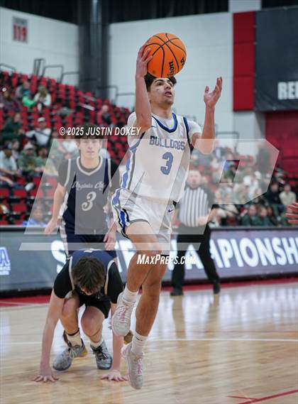 Thumbnail 2 in Virginia City vs. Smith Valley (NIAA Class 1A State Championship) photogallery.
