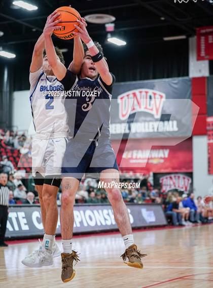 Thumbnail 3 in Virginia City vs. Smith Valley (NIAA Class 1A State Championship) photogallery.
