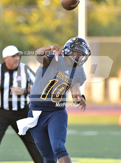 Thumbnail 1 in Elk Grove @ Inderkum photogallery.