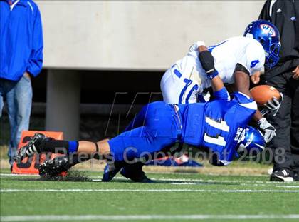 Thumbnail 3 in West Brook vs. Dickinson (Texas 5A D2 Area Playoff) photogallery.