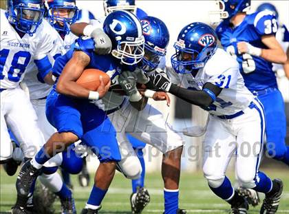 Thumbnail 2 in West Brook vs. Dickinson (Texas 5A D2 Area Playoff) photogallery.