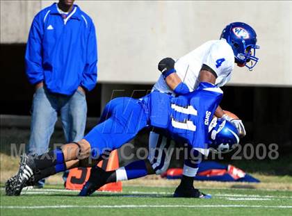 Thumbnail 2 in West Brook vs. Dickinson (Texas 5A D2 Area Playoff) photogallery.