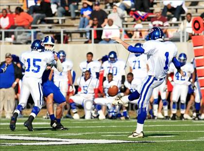 Thumbnail 2 in West Brook vs. Dickinson (Texas 5A D2 Area Playoff) photogallery.