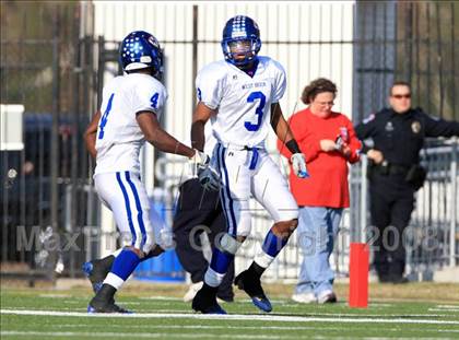 Thumbnail 2 in West Brook vs. Dickinson (Texas 5A D2 Area Playoff) photogallery.