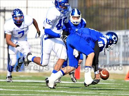 Thumbnail 3 in West Brook vs. Dickinson (Texas 5A D2 Area Playoff) photogallery.