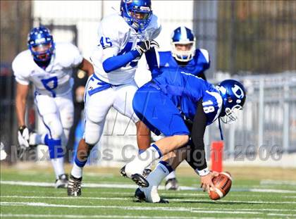 Thumbnail 2 in West Brook vs. Dickinson (Texas 5A D2 Area Playoff) photogallery.