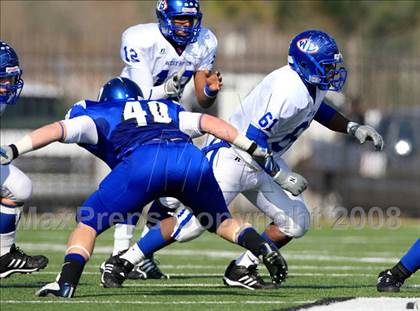 Thumbnail 2 in West Brook vs. Dickinson (Texas 5A D2 Area Playoff) photogallery.