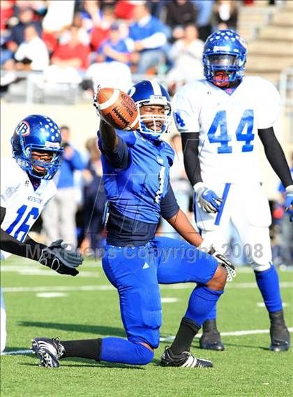 Thumbnail 2 in West Brook vs. Dickinson (Texas 5A D2 Area Playoff) photogallery.