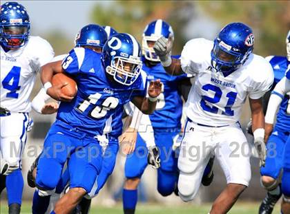 Thumbnail 3 in West Brook vs. Dickinson (Texas 5A D2 Area Playoff) photogallery.
