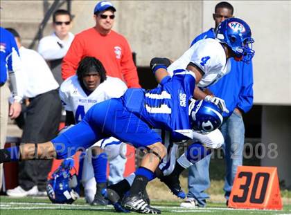 Thumbnail 3 in West Brook vs. Dickinson (Texas 5A D2 Area Playoff) photogallery.