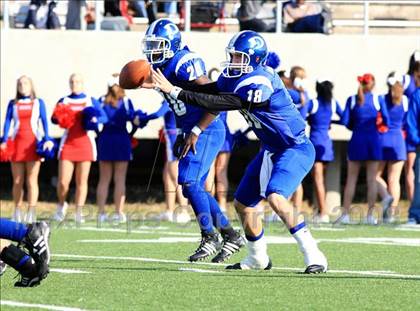 Thumbnail 2 in West Brook vs. Dickinson (Texas 5A D2 Area Playoff) photogallery.