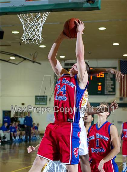 Thumbnail 2 in San Marcos vs. Clovis West (Santa Barbara Holiday Classic Tournament) photogallery.