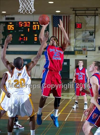 Thumbnail 3 in San Marcos vs. Clovis West (Santa Barbara Holiday Classic Tournament) photogallery.