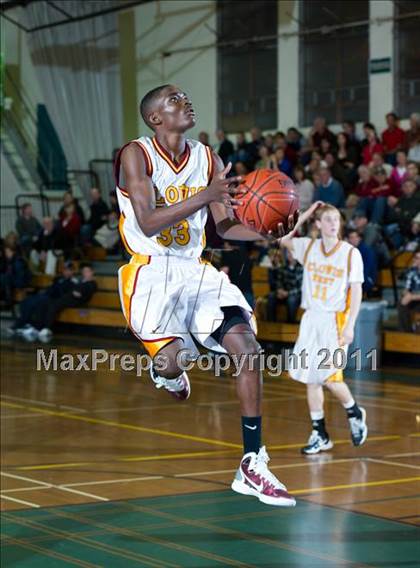 Thumbnail 2 in San Marcos vs. Clovis West (Santa Barbara Holiday Classic Tournament) photogallery.