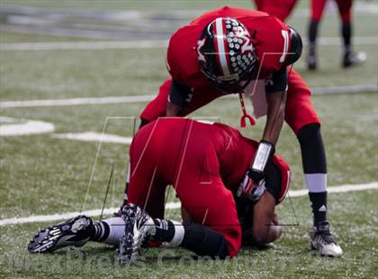 Thumbnail 2 in Many vs. Kinder (LHSAA D2 Final) photogallery.
