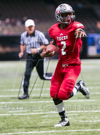 Thumbnail 3 in Many vs. Kinder (LHSAA D2 Final) photogallery.