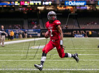 Thumbnail 1 in Many vs. Kinder (LHSAA D2 Final) photogallery.