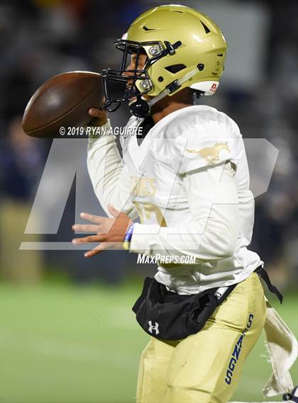 Thumbnail 3 in Muir @ Linfield Christian (CIF SS D11 Semifinal Playoff) photogallery.