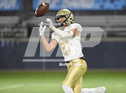 Thumbnail 3 in Muir @ Linfield Christian (CIF SS D11 Semifinal Playoff) photogallery.