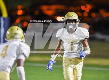 Thumbnail 2 in Muir @ Linfield Christian (CIF SS D11 Semifinal Playoff) photogallery.