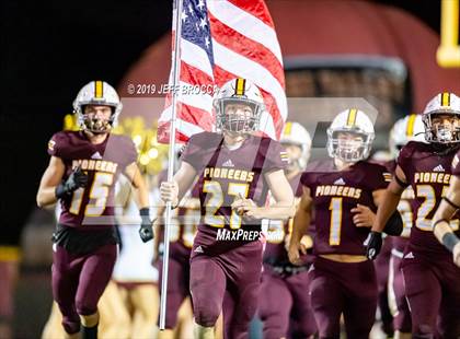 Thumbnail 3 in Royal @ Simi Valley photogallery.