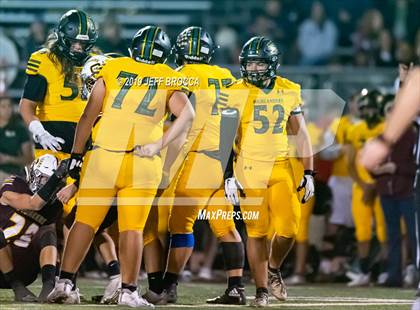 Thumbnail 2 in Royal @ Simi Valley photogallery.
