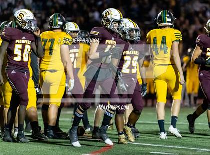 Thumbnail 2 in Royal @ Simi Valley photogallery.