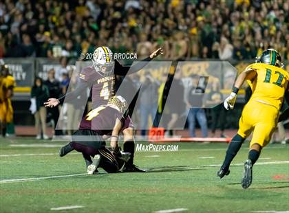 Thumbnail 1 in Royal @ Simi Valley photogallery.