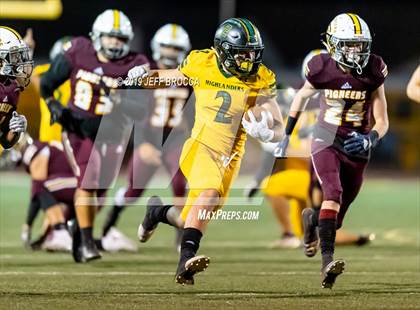 Thumbnail 2 in Royal @ Simi Valley photogallery.