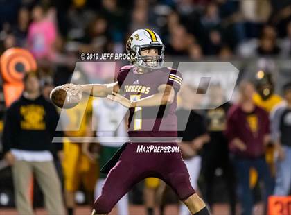 Thumbnail 2 in Royal @ Simi Valley photogallery.