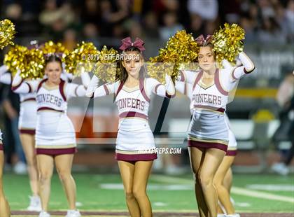 Thumbnail 1 in Royal @ Simi Valley photogallery.