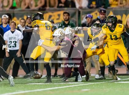 Thumbnail 3 in Royal @ Simi Valley photogallery.