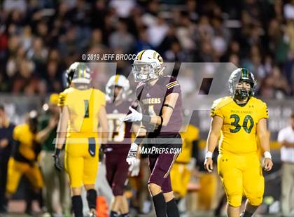 Thumbnail 1 in Royal @ Simi Valley photogallery.