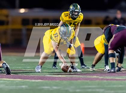 Thumbnail 3 in Royal @ Simi Valley photogallery.