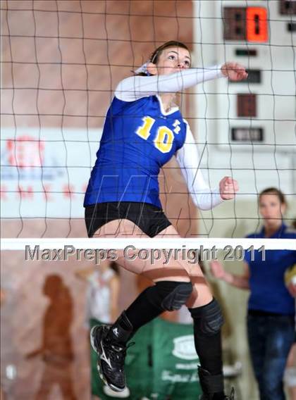 Thumbnail 3 in Champion Christian vs. Fall River (CIF NS D6 Final) photogallery.