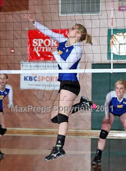 Thumbnail 3 in Champion Christian vs. Fall River (CIF NS D6 Final) photogallery.