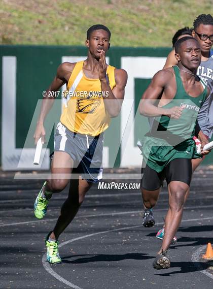 Thumbnail 2 in Queen City Relays photogallery.
