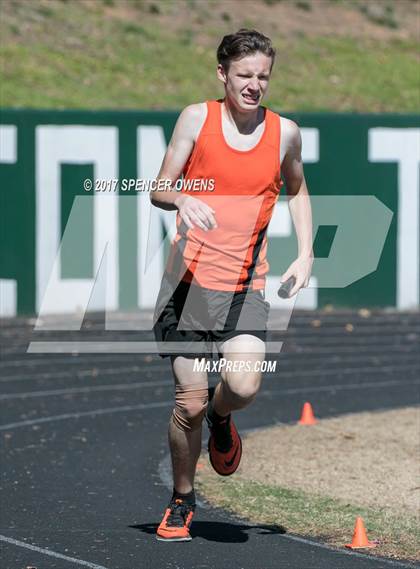 Thumbnail 1 in Queen City Relays photogallery.