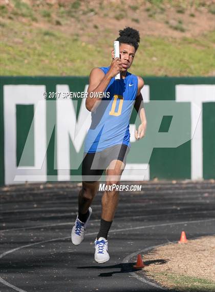 Thumbnail 2 in Queen City Relays photogallery.