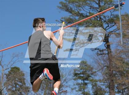 Thumbnail 1 in Queen City Relays photogallery.