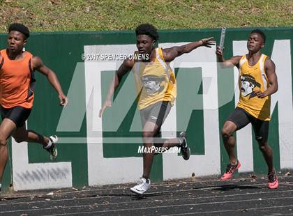 Thumbnail 2 in Queen City Relays photogallery.