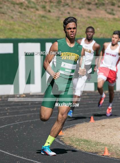 Thumbnail 1 in Queen City Relays photogallery.