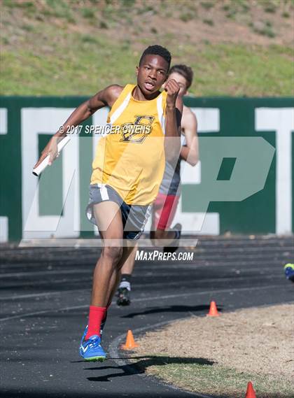 Thumbnail 2 in Queen City Relays photogallery.