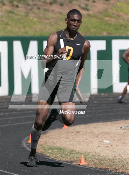 Thumbnail 3 in Queen City Relays photogallery.