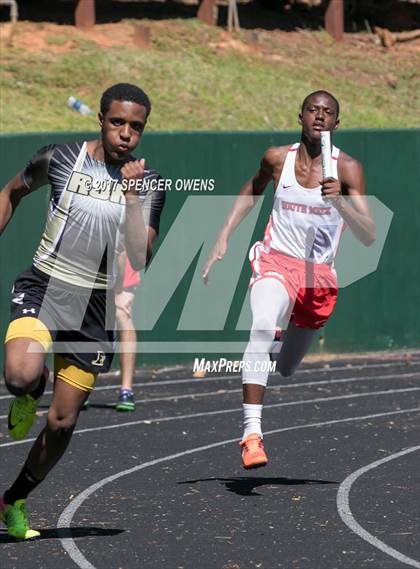 Thumbnail 1 in Queen City Relays photogallery.