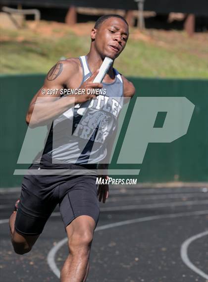 Thumbnail 3 in Queen City Relays photogallery.