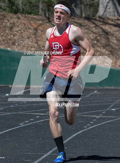 Thumbnail 3 in Queen City Relays photogallery.